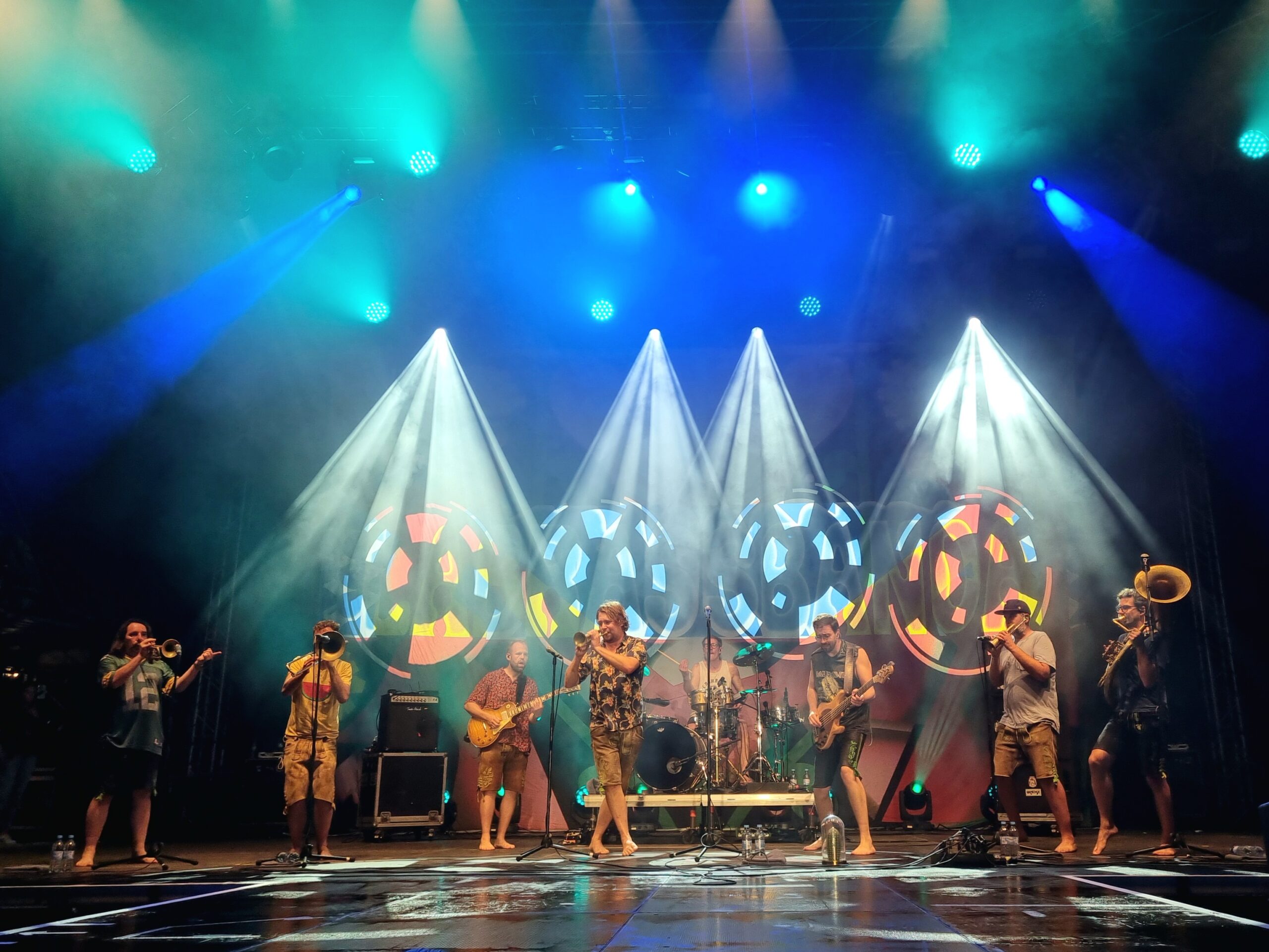 LaBrassBanda & Fäaschtbänkler beim Werft-Open-Air